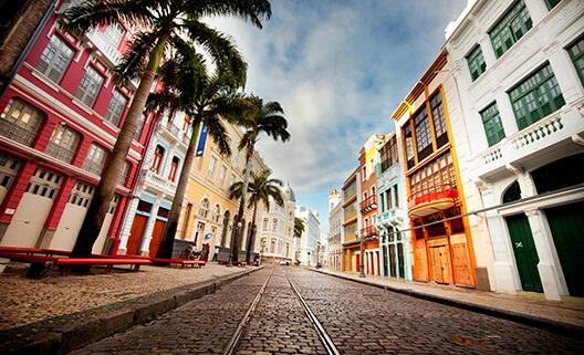 Rua do Bom Jesus é uma ótima opção para o que fazer de graça em Recife