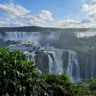 Qual a cidade do Paraguai mais próxima de Foz do Iguaçu?