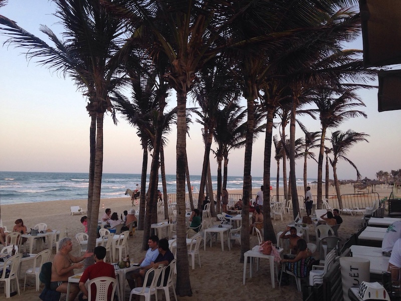 Beach Club Guarderia Brasil na Praia do Futuro