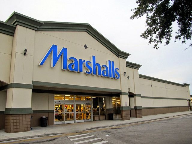 3 lojas muito baratas para roupas de marca em Orlando: Marshalls