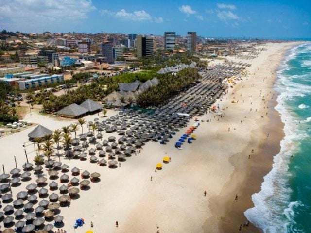 Melhores beach clubs na Praia do Futuro em Fortaleza