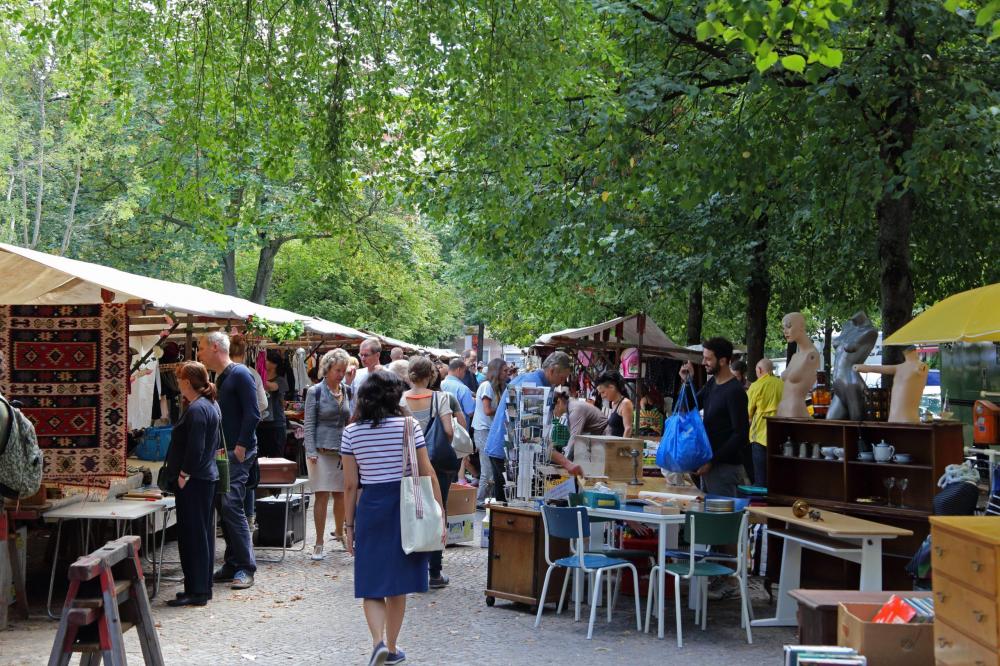 Flohmarkt auf dem Boxhagener Platz em Berlim