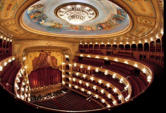 Teatro Colón