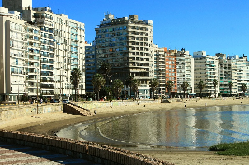 Praia de Pocitos em Montevidéu