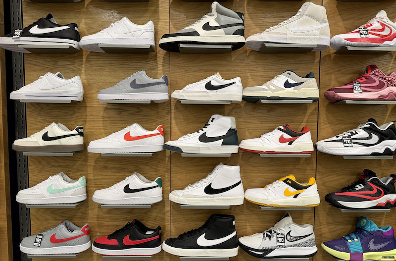 Tênis na loja da Nike em Orlando