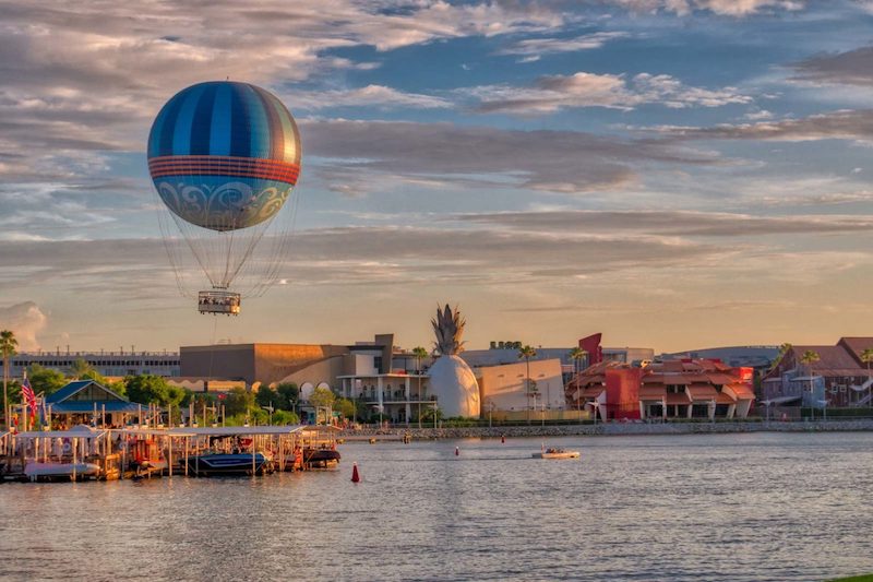 Vista de balão no Disney Springs em Orlando