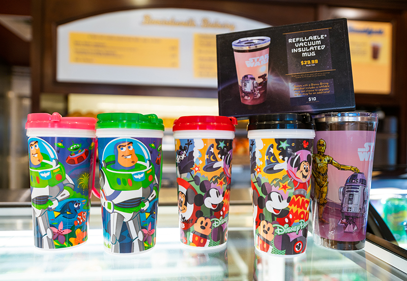 Estampas de personagens do copo refil da Disney Orlando