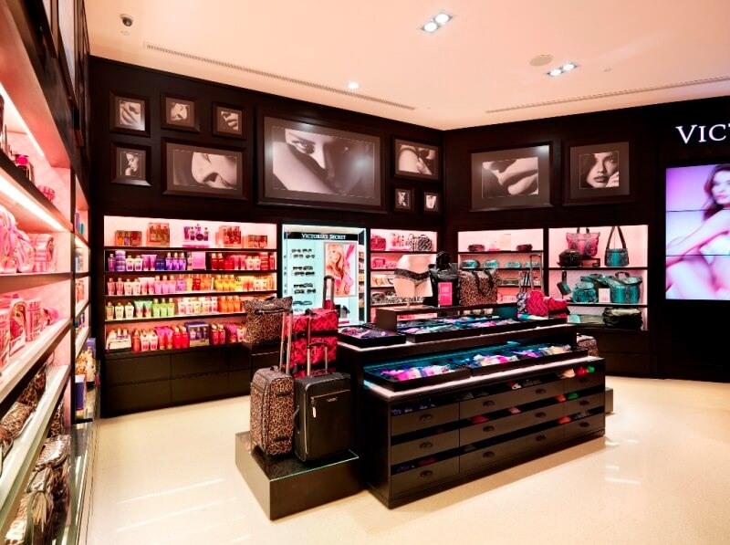 Interior da loja Victoria's Secret em Orlando