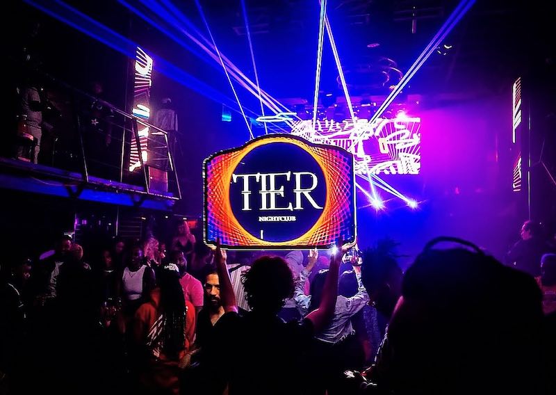 Interior da Tier Nightclub em Orlando