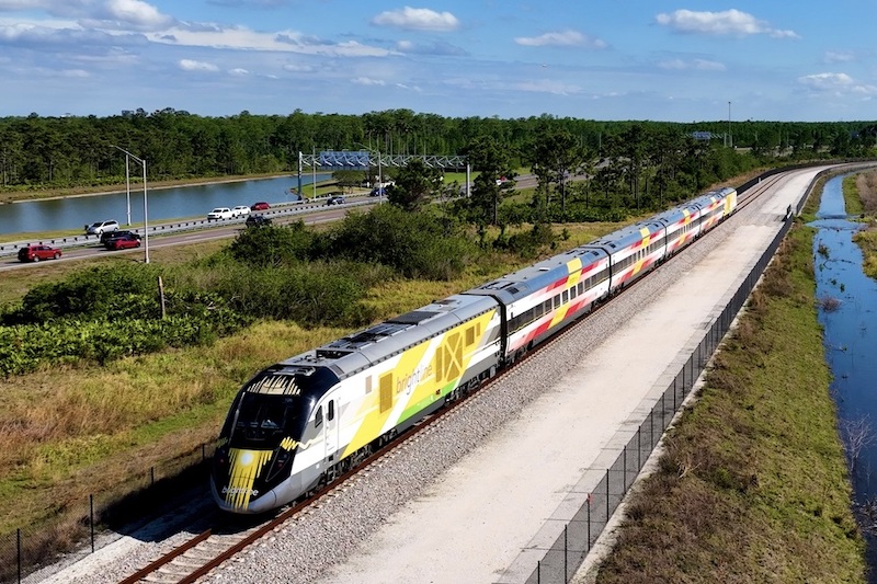 Trem da Brightline de Orlando a Miami