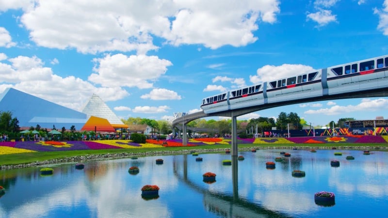 Paisagem do monorail no Epcot da Disney Orlando