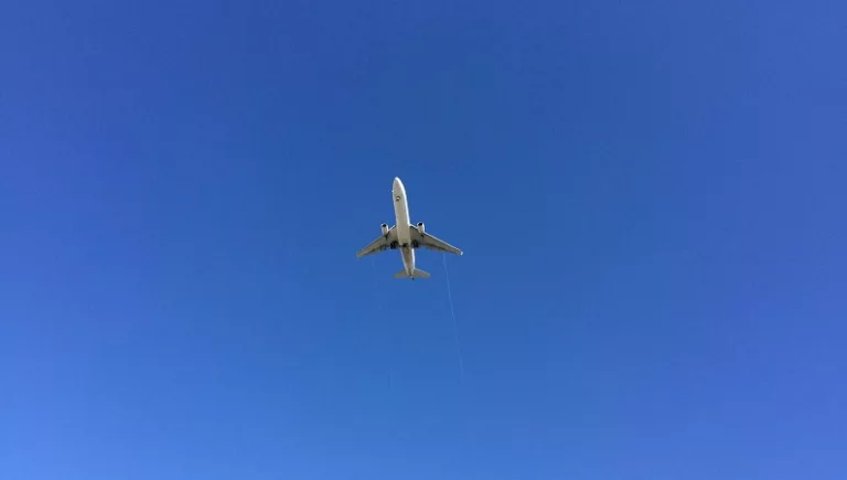 Tempo de voo: Brasil e Montevidéu