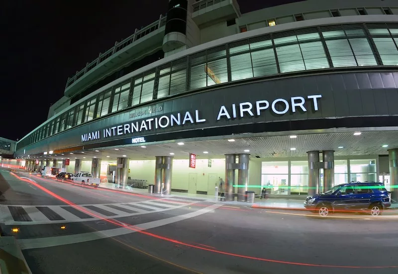 Entrada do Aeroporto Internacional de Miami