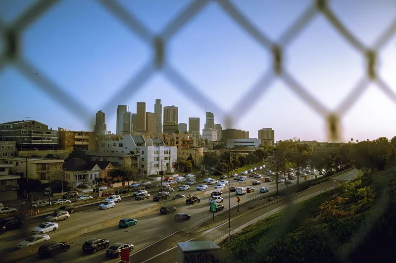 Diversos carros em Los Angeles