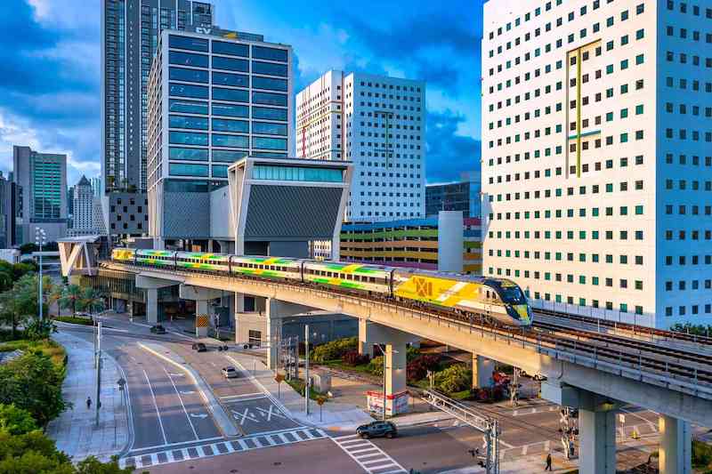 Trem Brightline em Miami