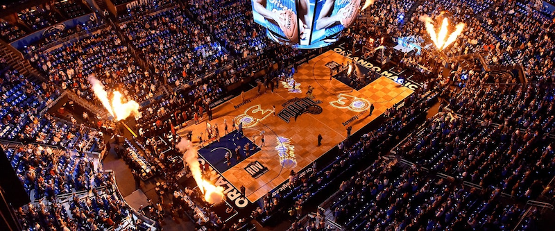 Arena Kia Center durante jogo de basquete NBA do Orlando Magic