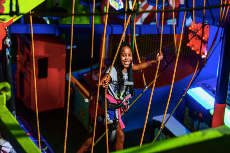 Cordas no museu Wonder Works em Orlando