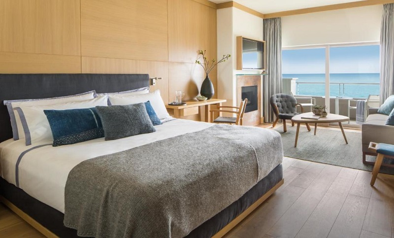 Quarto de hotel luxuoso em Malibu na Califórnia