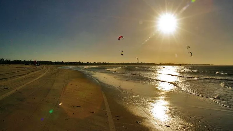 Praia de São Miguel do Gostoso ao pôr do sol