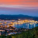 O que fazer à noite em Ibiza: Bares, restaurantes e baladas!