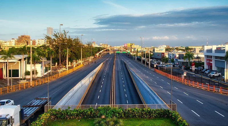 Avenida de Santo Domingo na República Dominicana