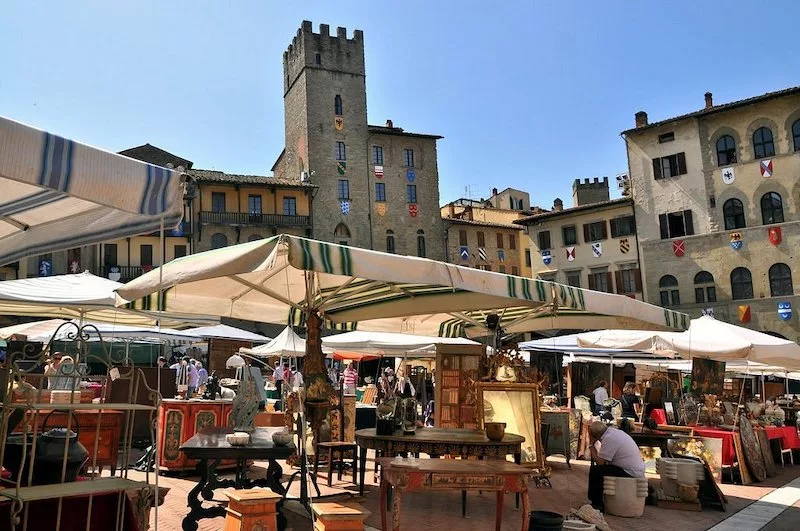 Mercado de Antiguidades de Arezzo