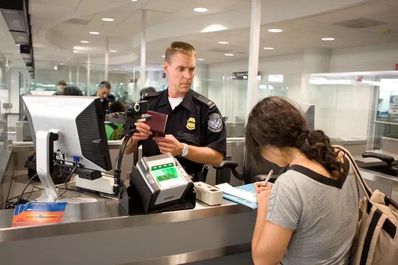 Cabine de imigração em Chicago