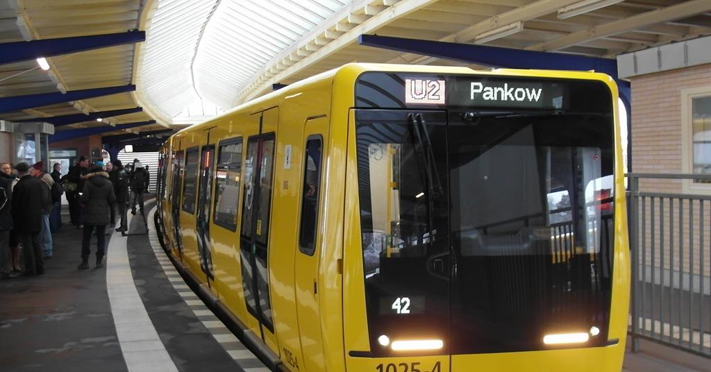 Trem U-Bahn em Berlim