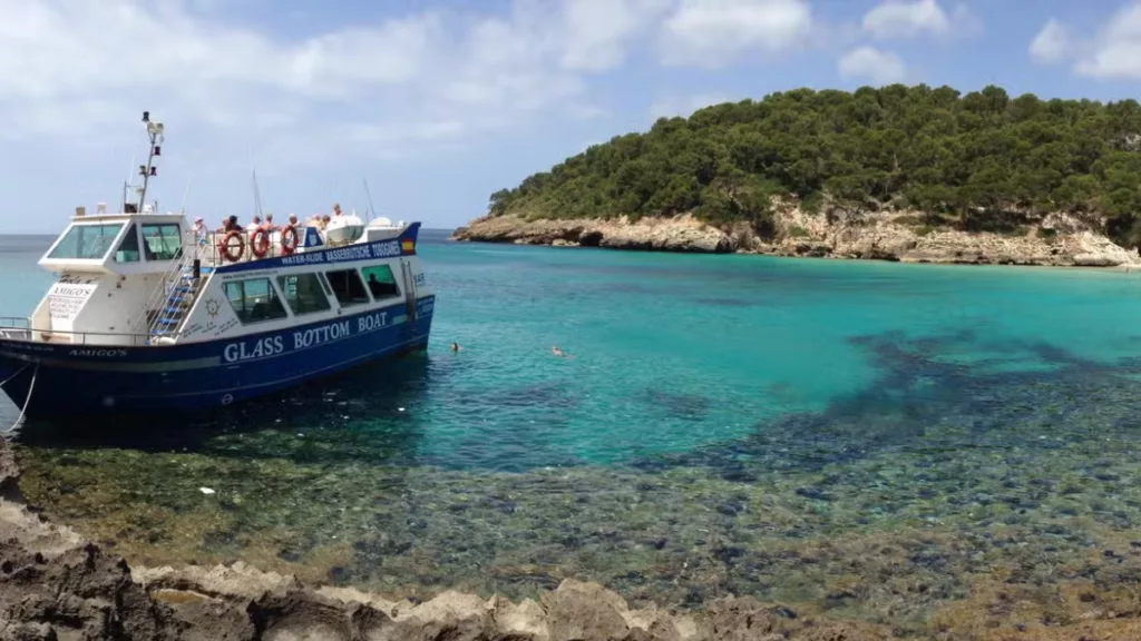 Passeio de barco pelo sul de Menorca