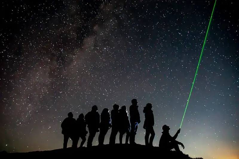 Observação astronômica no deserto de Atacama