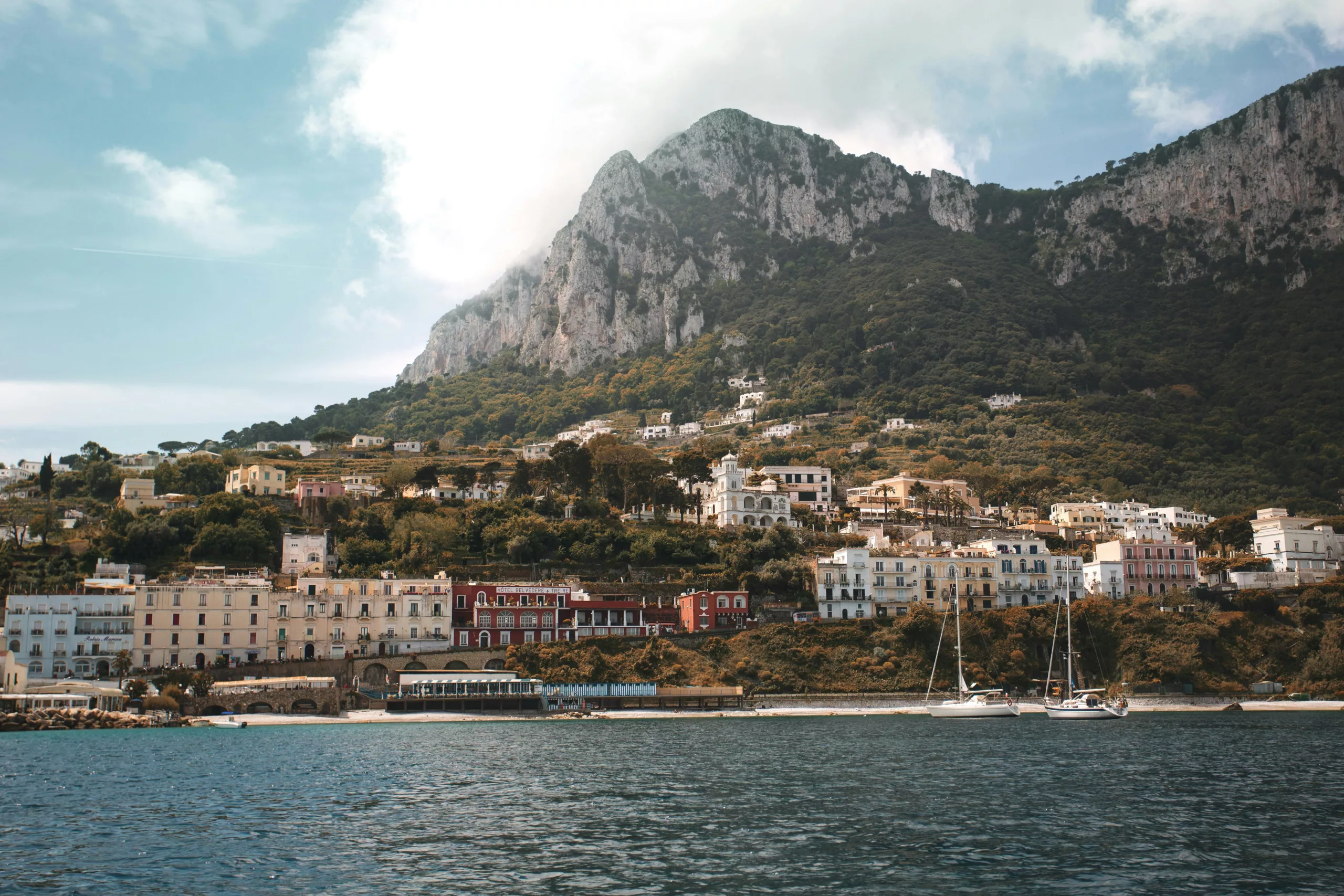 Cidades vizinhas para bate e volta saindo de Capri