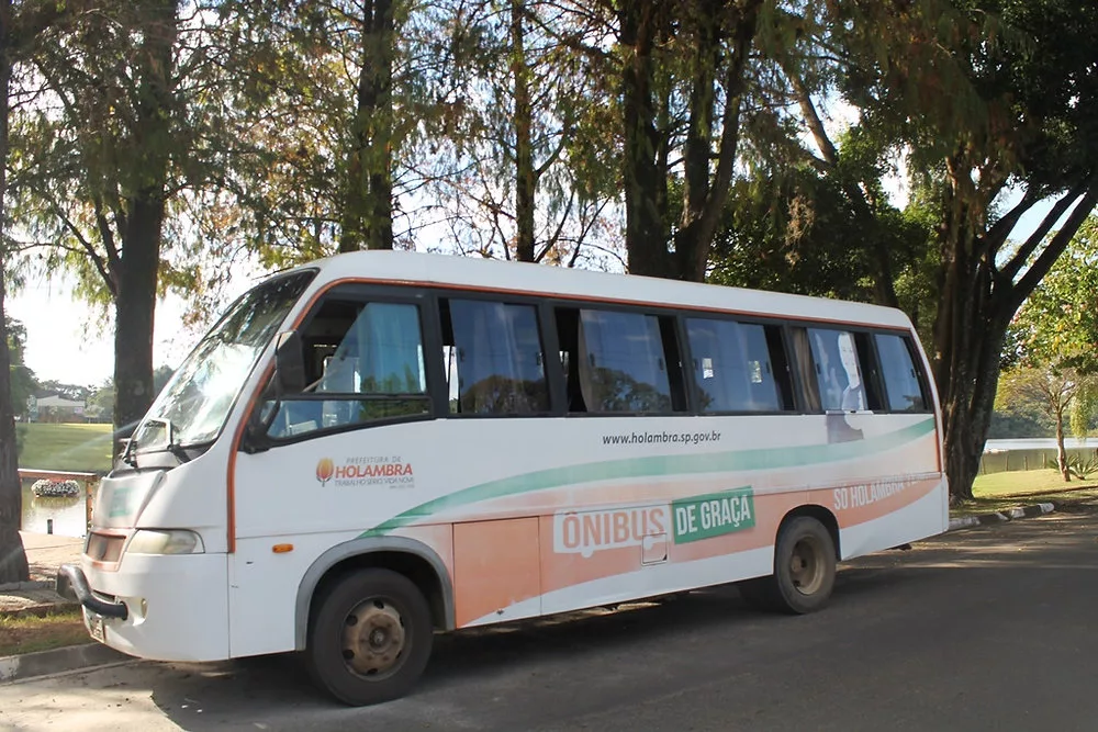 Ônibus de Holambra