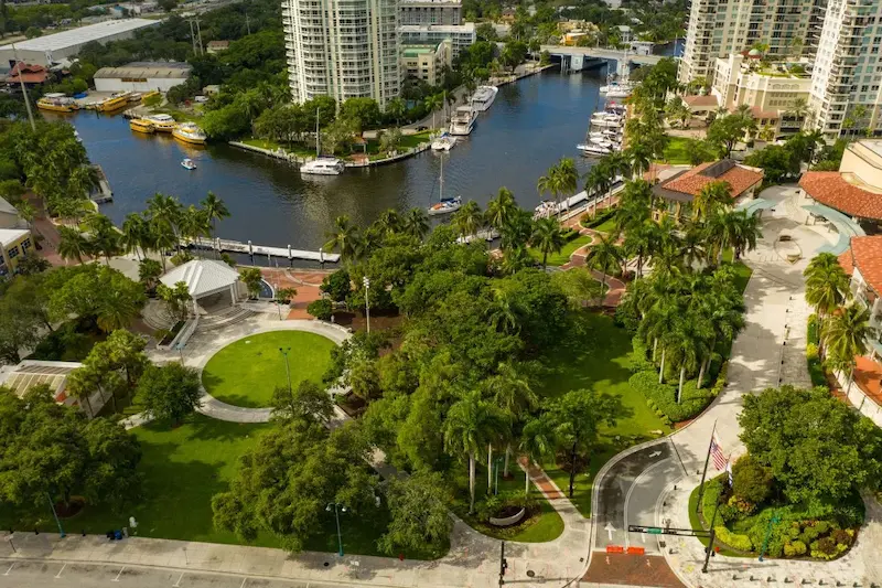 Vista do Esplanade Park em Fort Lauderdale