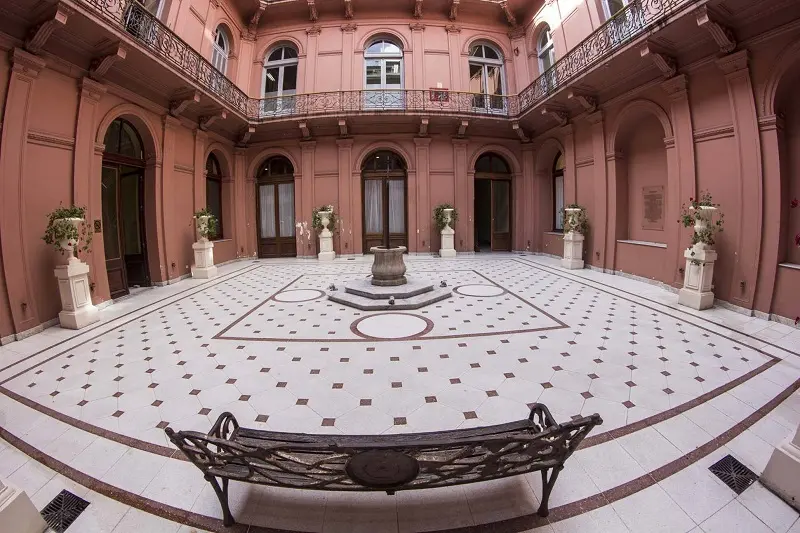 Pátio interno da Casa Rosada em Buenos Aires