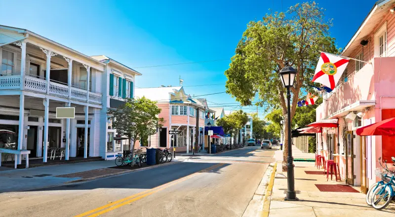 Duval Street tranquila em Key West