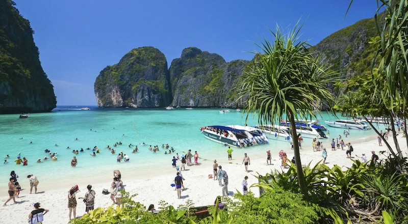 Praia nas Ilhas Phi Phi