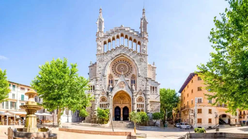 Igreja de Sóller em Maiorca