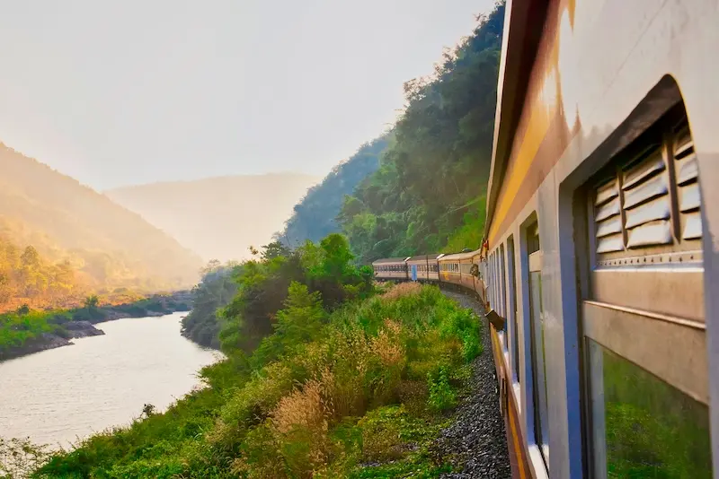 Viagens para fazer de trem e ônibus na Tailândia