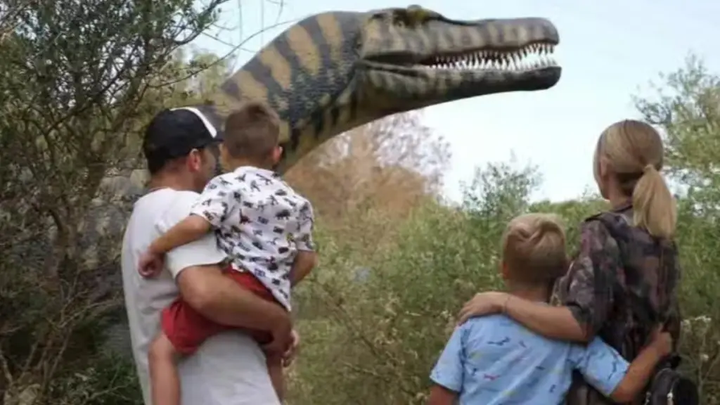 Família em Dinosaurland