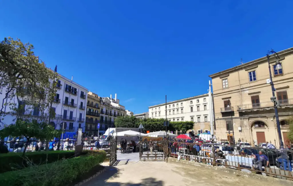 Piazza Marina em Palermo na Itália