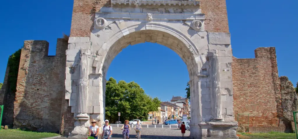 Arco d'Augusto