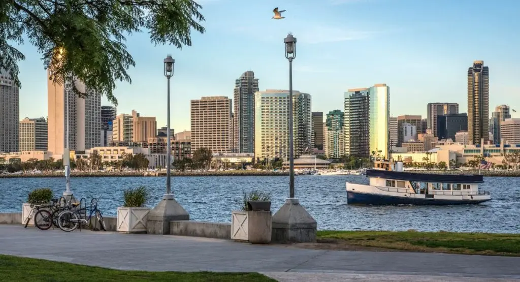 Coronado Ferry Landing em San Diego