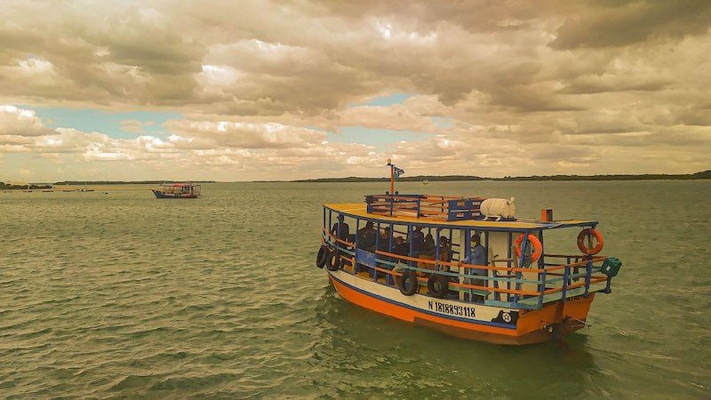 Passeio de barco por Galinhos