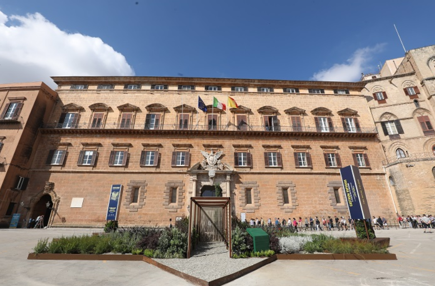 Piazza del Parlamento