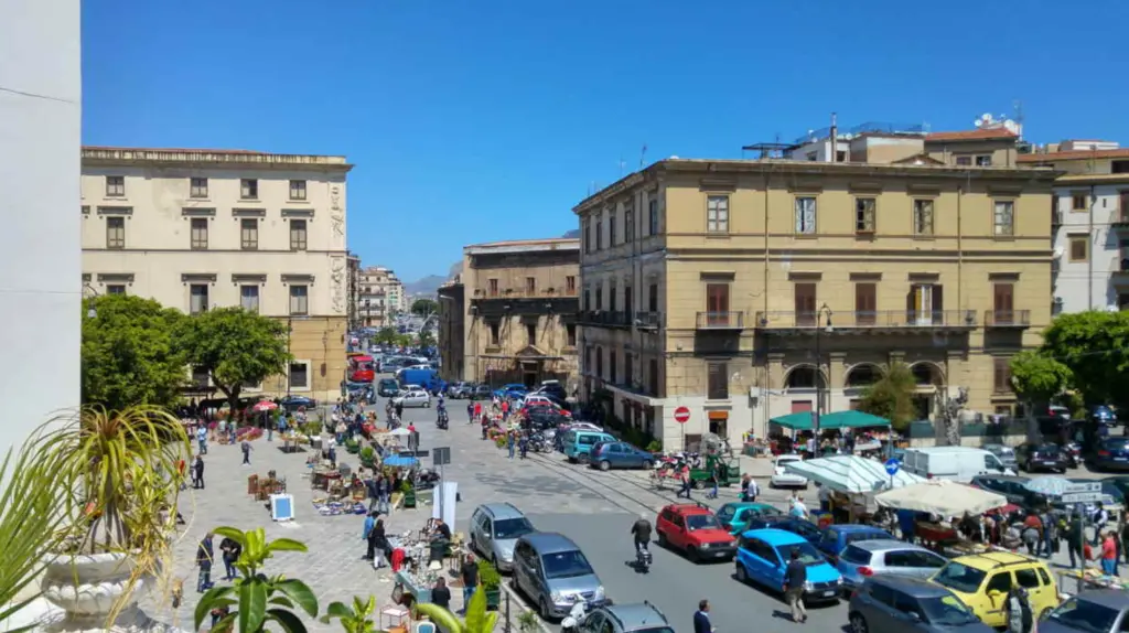 Piazza Marina