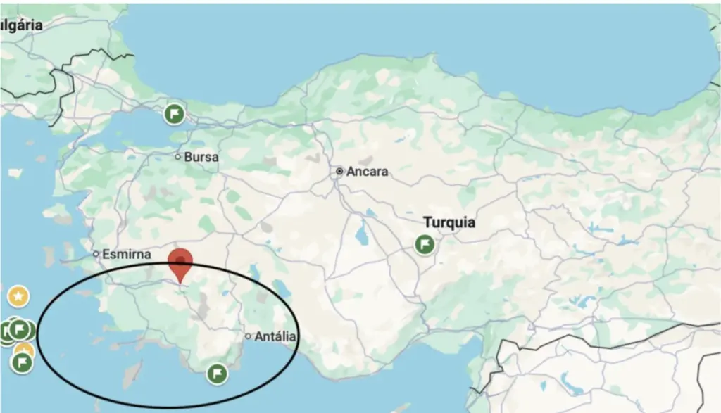 Mapa indicando praias na Turquia