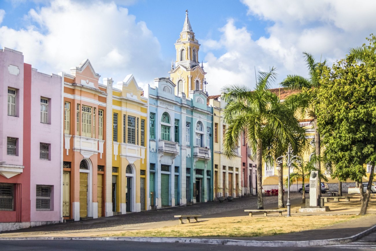 Casas coloridas no centro histórico de João Pessoa