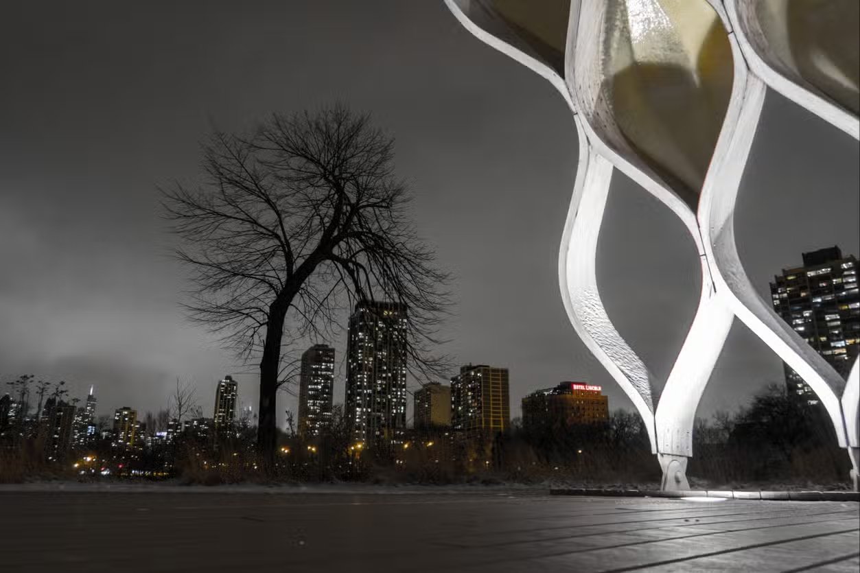 Paisagem do passeio no Lincoln Park à noite em Chicago