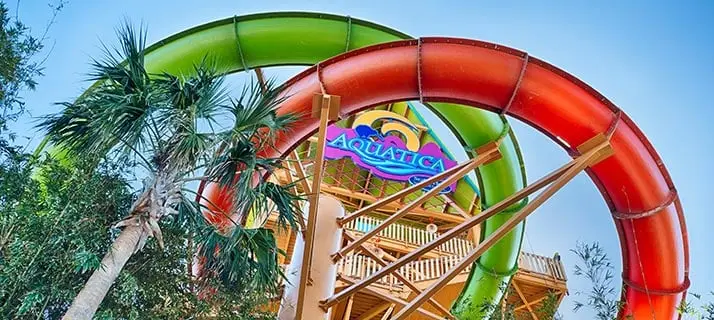 Ihu’s Breakaway Falls no Parque Aquatica Ihu’s Breakaway Falls no Parque Aquatica