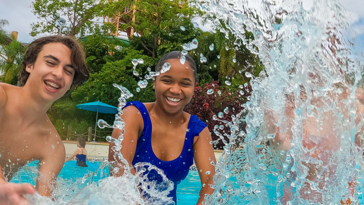 Visitantes do Parque Aquatica em Orlando Visitantes do Parque Aquatica em Orlando